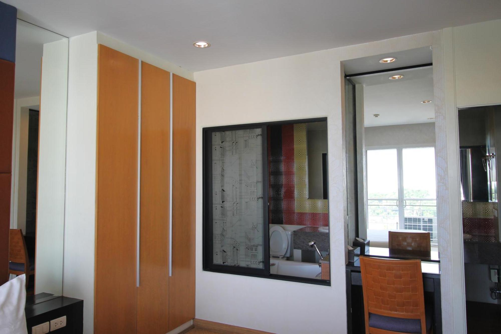 The Sunreno Hotel Sha Bangkok Buitenkant foto