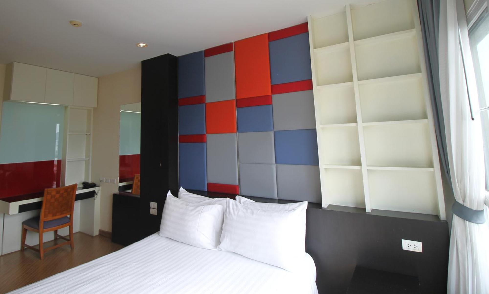 The Sunreno Hotel Sha Bangkok Buitenkant foto