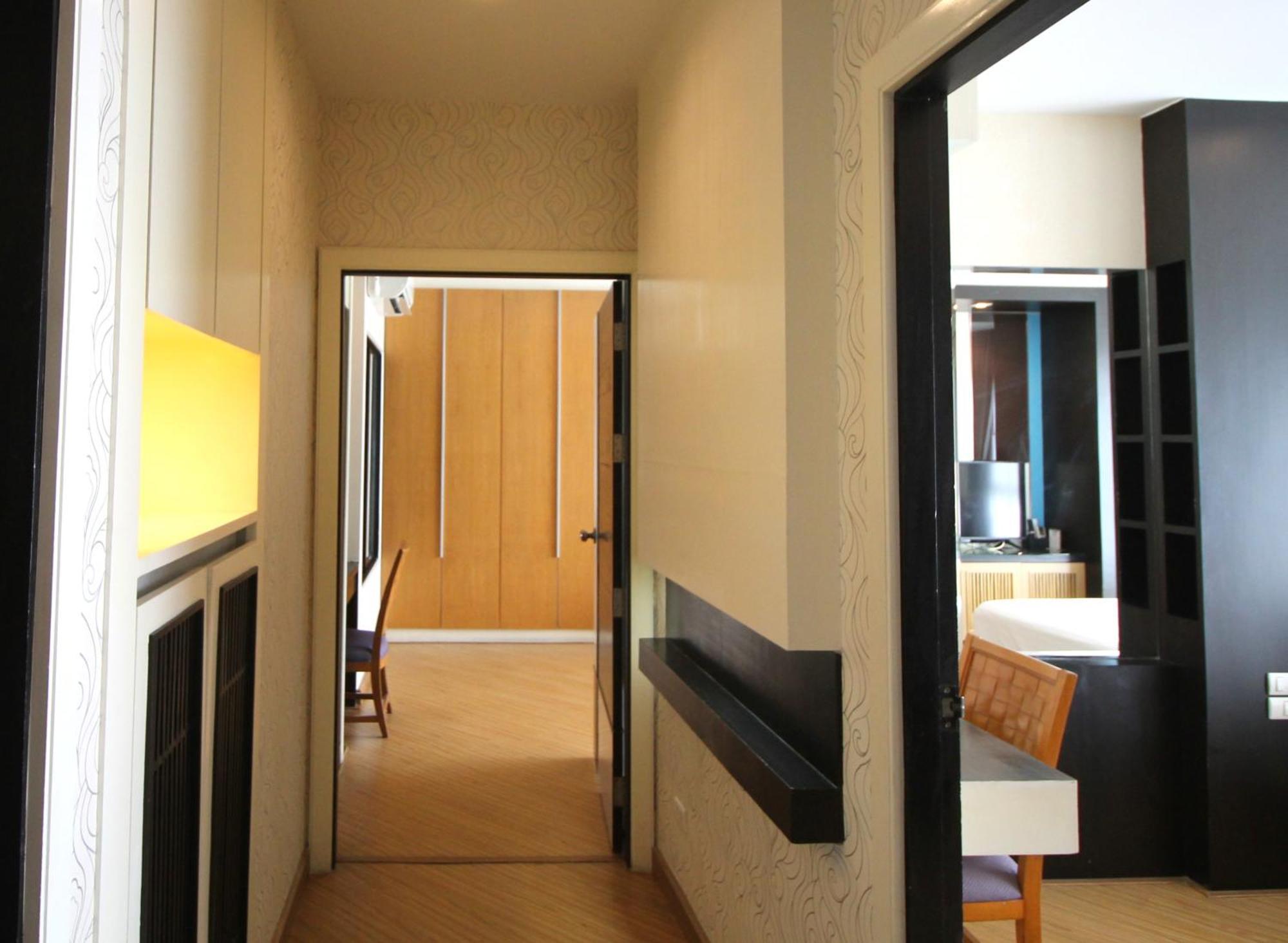 The Sunreno Hotel Sha Bangkok Buitenkant foto