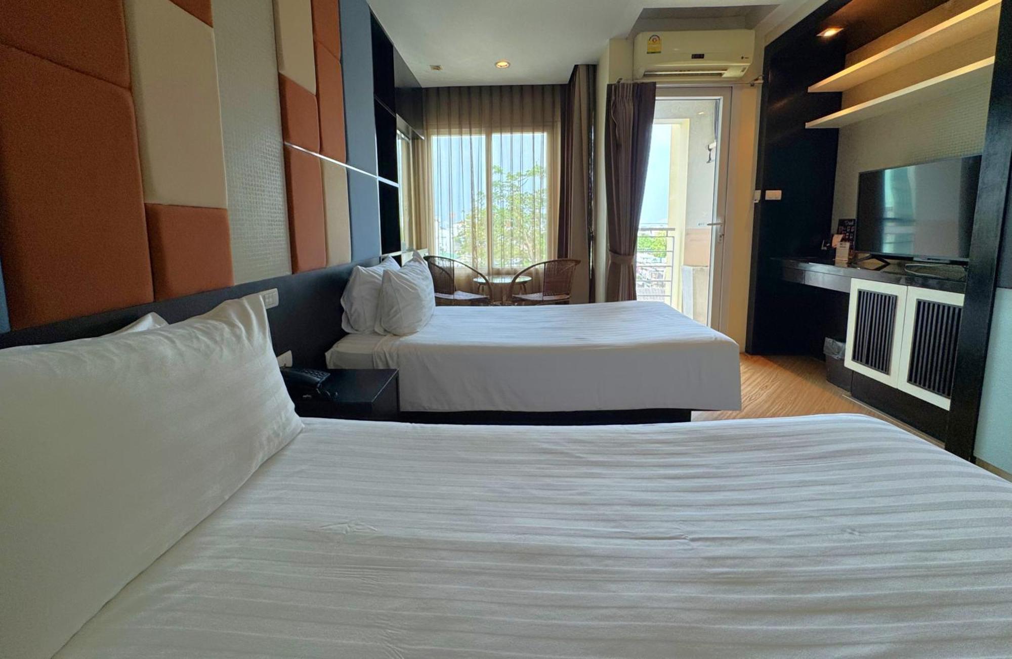 The Sunreno Hotel Sha Bangkok Buitenkant foto