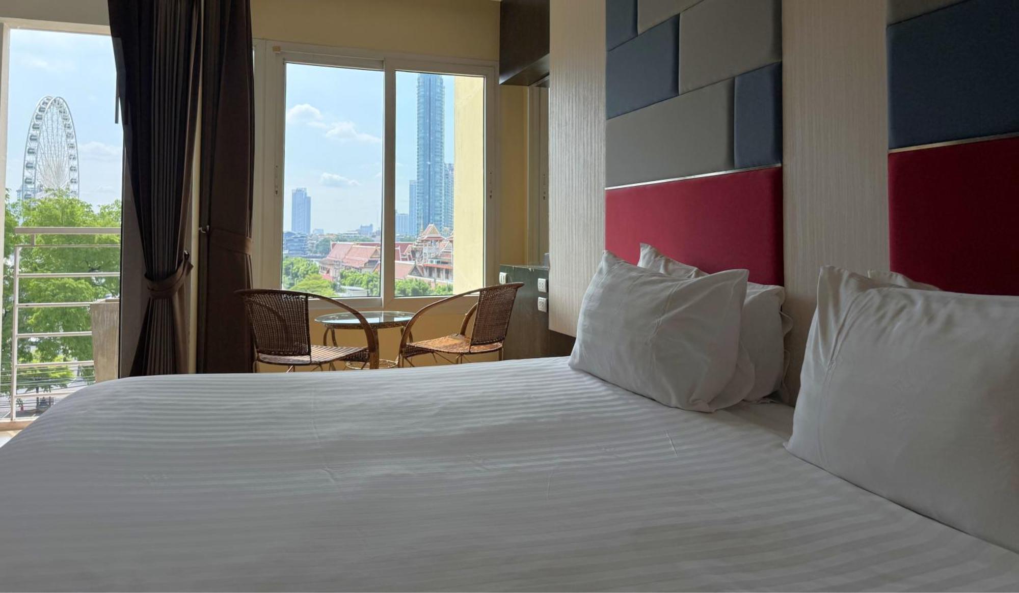 The Sunreno Hotel Sha Bangkok Buitenkant foto